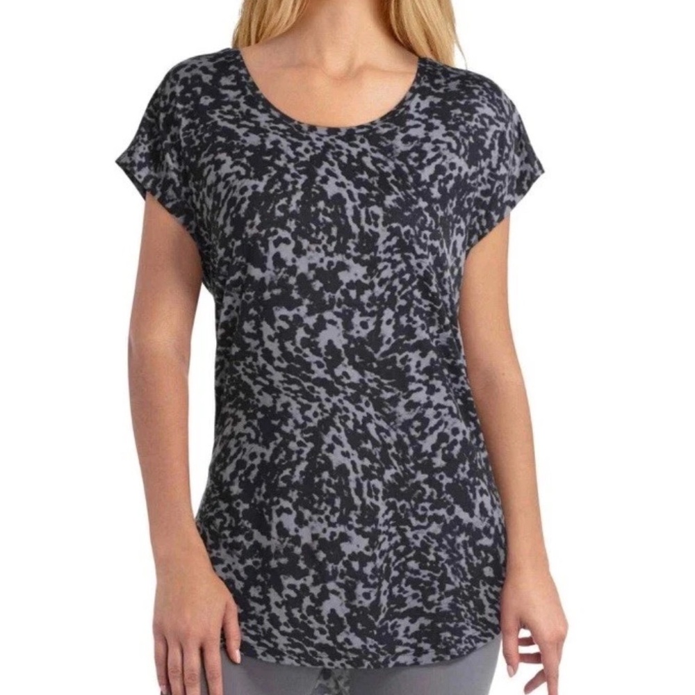 NEW Halston Studio Abstract Animal Print Short Sleeve High Low Top Shirt Medium